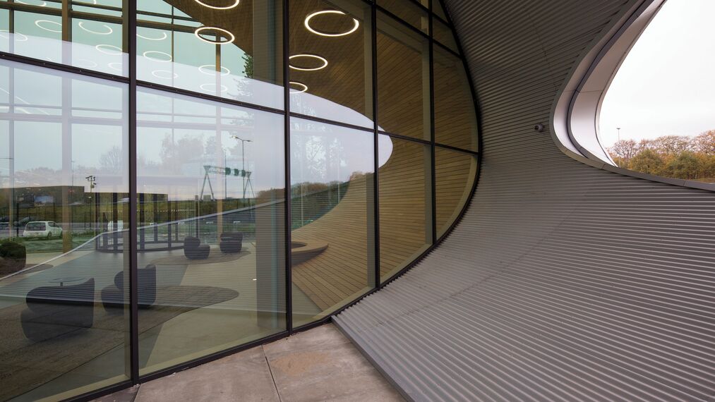 ConceptFolding 77 Klizni sistemi и ConceptWall 50 Fasade - Warehouse DC New Logic III налази се у Tilburg, The Netherlands