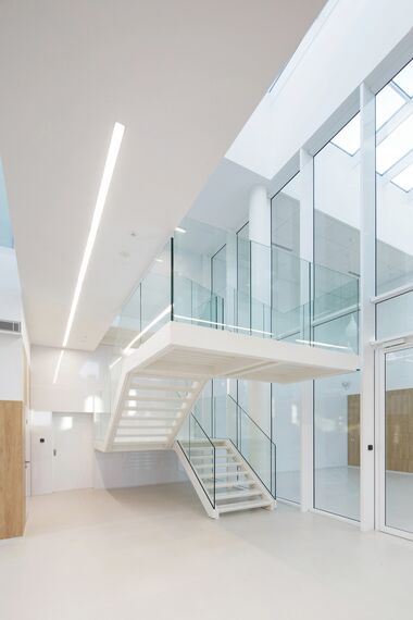 ConceptSystem 59Pa Prozori и CW 50-HI Fasade - Pivexin Technology Headquarter налази се у Babice, Poland