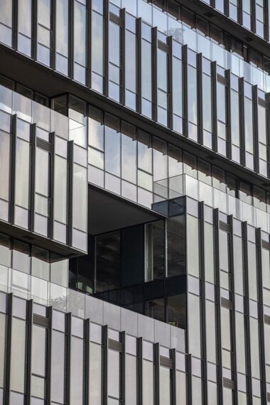 ConceptWall 60 Fasade, HiFinity Klizni sistemi и ConceptSystem 68 Vrata - Апартмански комплекс Now Bomonti налази се у Istanbul, Turkey