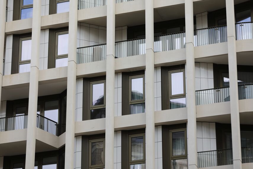 ConceptWall 50 Fasade и ConceptSystem 77 Prozori - Cleland House налази се у London, United Kingdom