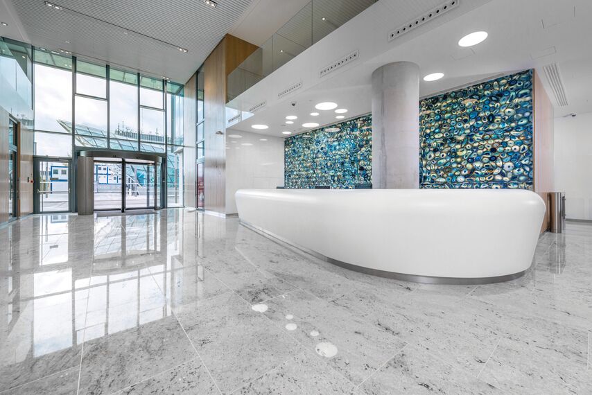 CW 50-HI Fasade и CW 50-SC Fasade - Office building West Station налази се у Warsaw, Poland