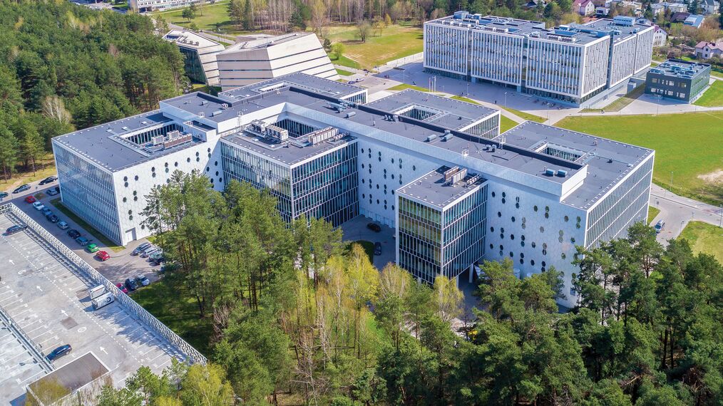 CI 45 Prozori, ConceptSystem 77 Vrata, ConceptSystem 77 Prozori и CW 50-HI Fasade - College/University National Centre  of Physical and Technological Sciences налази се у Vilnius, Lithuania