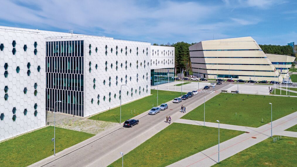 CI 45 Prozori, ConceptSystem 77 Vrata, ConceptSystem 77 Prozori и CW 50-HI Fasade - College/University National Centre  of Physical and Technological Sciences налази се у Vilnius, Lithuania