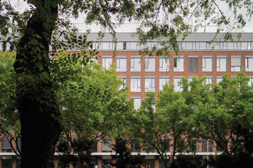 CW 50-HI Fasade - Business center Twin City налази се у Bratislava, Slovak Republic