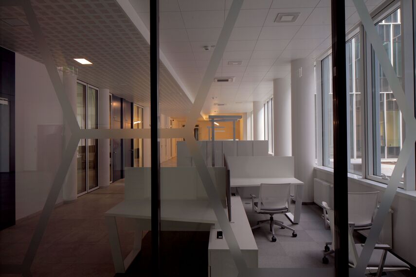 CI 45 Prozori, ConceptSystem 77 Vrata, ConceptSystem 77 Prozori и CW 50-HI Fasade - College/University National Centre  of Physical and Technological Sciences налази се у Vilnius, Lithuania