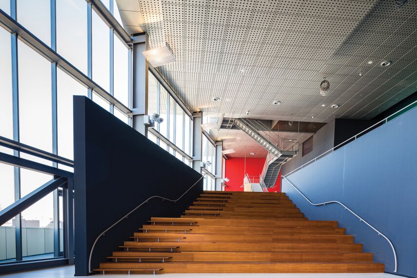 ConceptSystem 77 Prozori, ConceptWall 60 Fasade, ConceptSystem 77 Vrata и CW 60-DRL Fasade - Recreation/Entertainment centre Tivolivredenburg налази се у Utrecht, The Netherlands