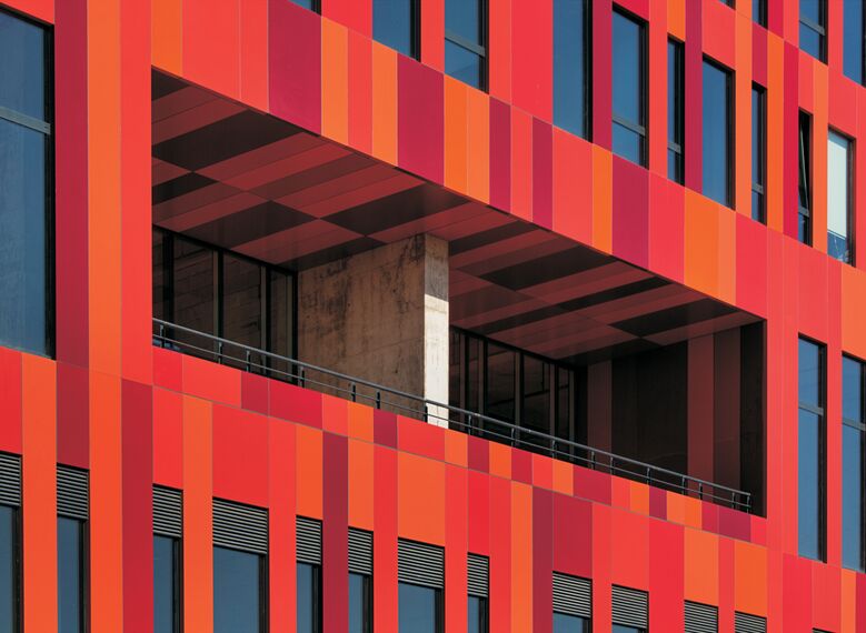 CS 86-HI (c) Отказани системи и CW 50-SC Fasade - Business center Lapishan налази се у Istanbul, Turkey