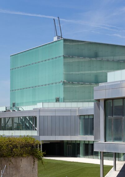 XS 68 Prozori, CW 65-EF Fasade, ConceptSystem 77 Prozori и CW 50-SC Fasade - Congress center Etopia Centre for Art and Technology налази се у Zaragosa, Spain