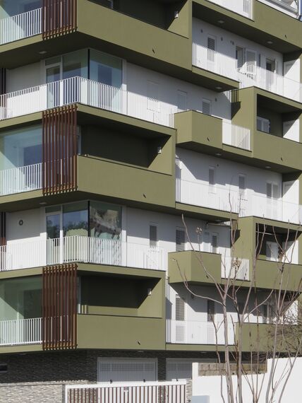 ConceptSystem 77 Prozori, ThermoSystem 68 Prozori и ConceptPatio 68 Klizni sistemi - Апартмански комплекс La casa sull'olivo налази се у Ragusa, Italy