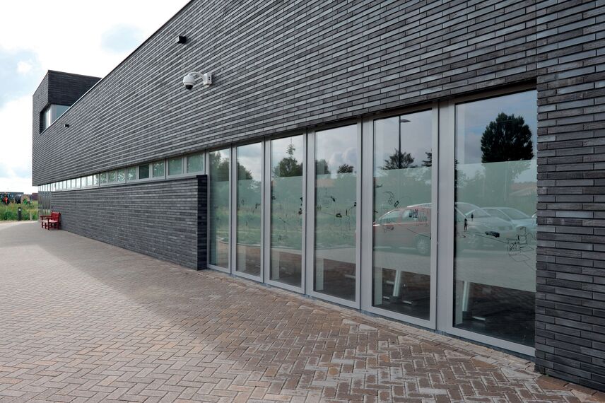 ConceptWall 60 Fasade - Fire station Regional Fire Station and Police Office налази се у Drachten, The Netherlands