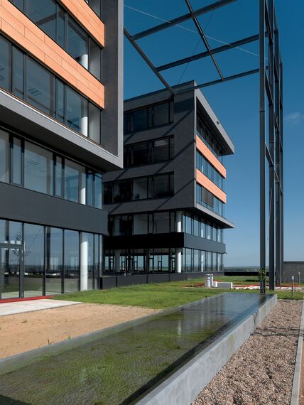 ConceptWall 50 Fasade - Business center Zápádní město (city west) налази се у Prague, Czech Republic