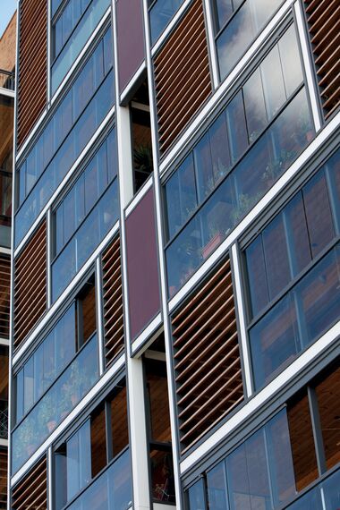 ConceptWall 50 Fasade и CS 86-HI (c) Отказани системи - Dalston Lane налази се у London, United Kingdom
