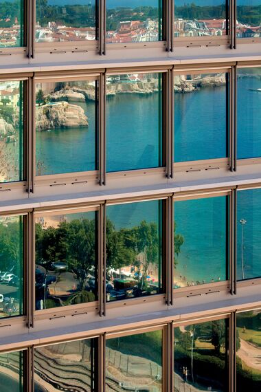 ConceptSystem 77 Prozori и ConceptSystem 77 Vrata - Апартмански комплекс Estoril sol residence complex налази се у Cascais, Portugal