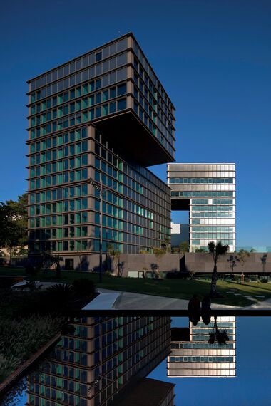 ConceptSystem 77 Prozori и ConceptSystem 77 Vrata - Апартмански комплекс Estoril sol residence complex налази се у Cascais, Portugal