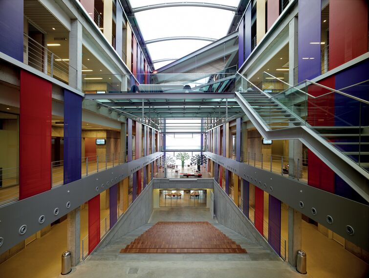 ConceptWall 50 Fasade - Bank Yapi Kredi Bank Academy налази се у Istanbul, Turkey