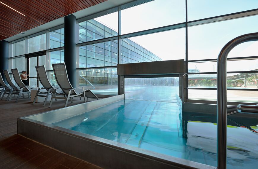 ConceptWall 50 Fasade - Swimming pool Vitam' Parc Neydens налази се у Neydens, France
