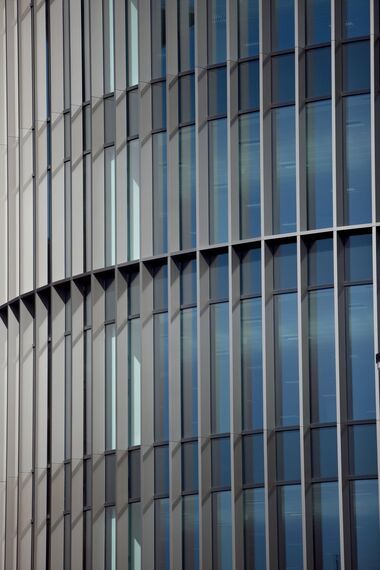 ConceptWall 50 Fasade, Vision 50 Vrata, ConceptSystem 68 Prozori, ConceptWall 60 Fasade и ConceptSystem 68 Vrata - Office building Eleven Brindleyplace налази се у Birmingham, United Kingdom