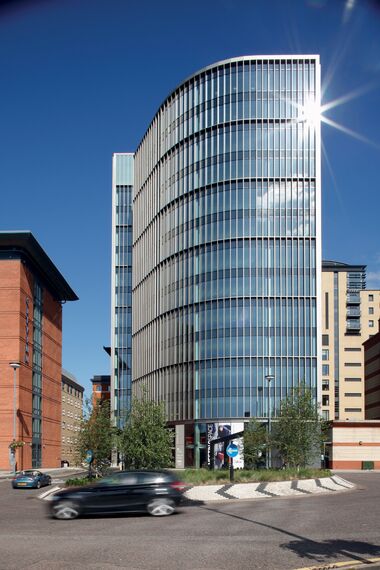 ConceptWall 50 Fasade, Vision 50 Vrata, ConceptSystem 68 Prozori, ConceptWall 60 Fasade и ConceptSystem 68 Vrata - Office building Eleven Brindleyplace налази се у Birmingham, United Kingdom