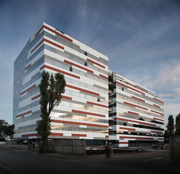 ConceptWall 50 Fasade - Office building RAMS Business centre налази се у Bucharest, Romania