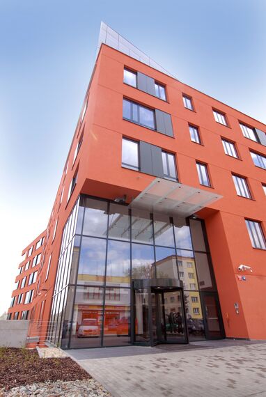 ConceptWall 50 Fasade и CW 50-FP Fasade - Office building East Building налази се у Poznań, Czech Republic