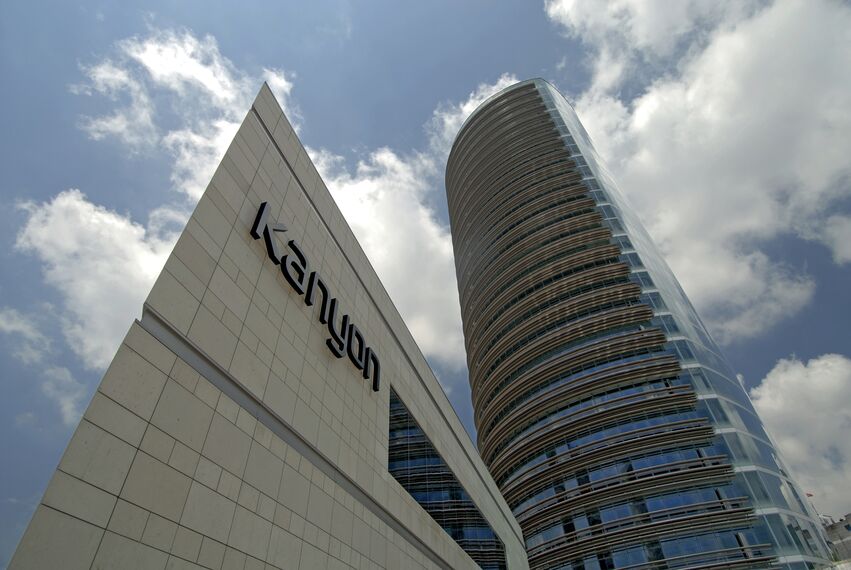 ConceptWall 86 Fasade и ConceptWall 50 Fasade - Апартмански комплекс Levent Kanyon налази се у Istanbul, Turkey