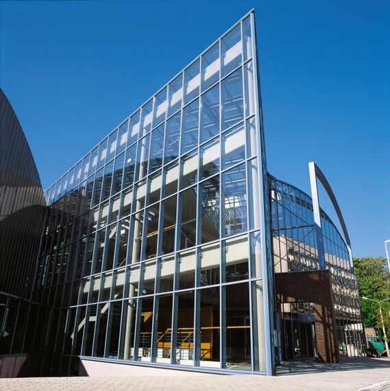 ConceptWall 60 Fasade и ConceptWall 50 Fasade - College/University Economic Academy налази се у Kraków, Poland