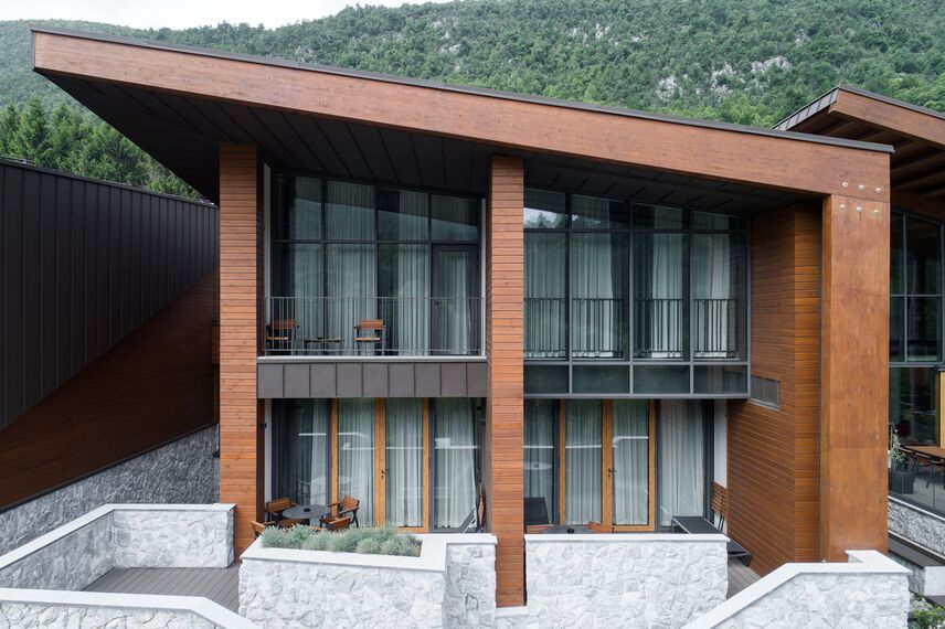 ConceptSystem 77 Prozori, ConceptSystem 77 Vrata и ConceptWall 50 Fasade - Hotel Ramonda налази се у Rtanj, Serbia