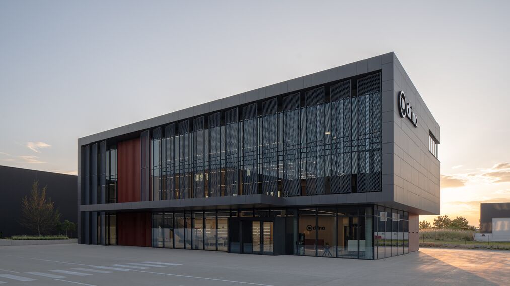 ConceptWall 50 Fasade, ConceptSystem 77 Vrata и ConceptSystem 77 Prozori - Drina Plastika налази се у Nova Pazova, Serbia