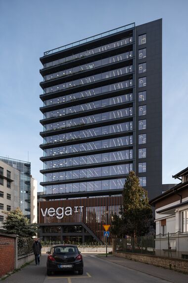 ConceptWall 50 Fasade, SlimLine 38 Prozori и SlimLine 38 Vrata - Vega IT налази се у Novi Sad, Serbia