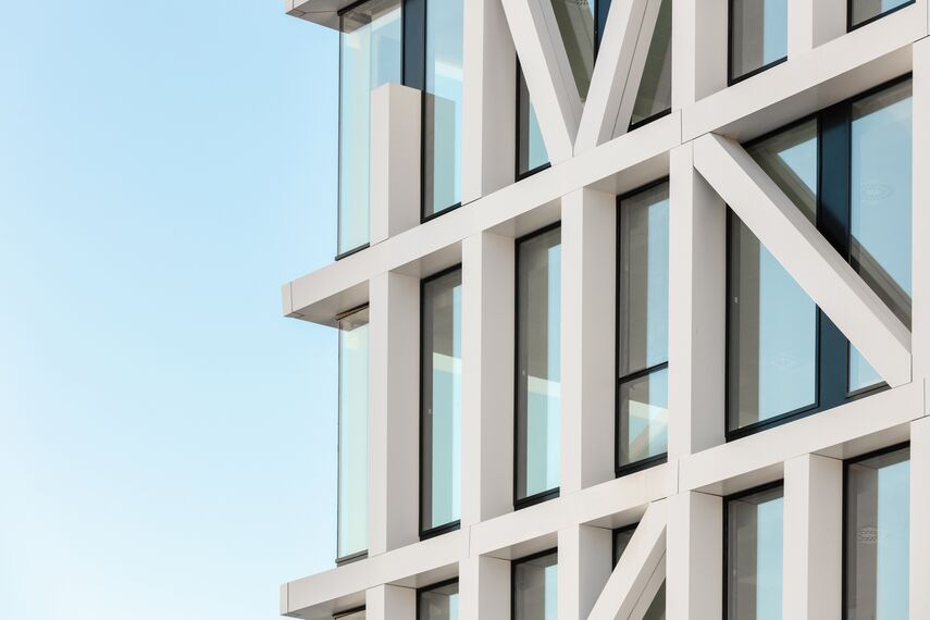 ConceptWall 50 Fasade и ConceptSystem 59Pa Vrata - Urbo Business Center налази се у Porto, Portugal