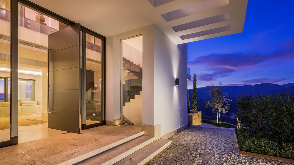 HiFinity Klizni sistemi, ConceptSystem 77 Prozori и EcoSystem 50 Prozori - Heaven 11 налази се у Marbella, Spain