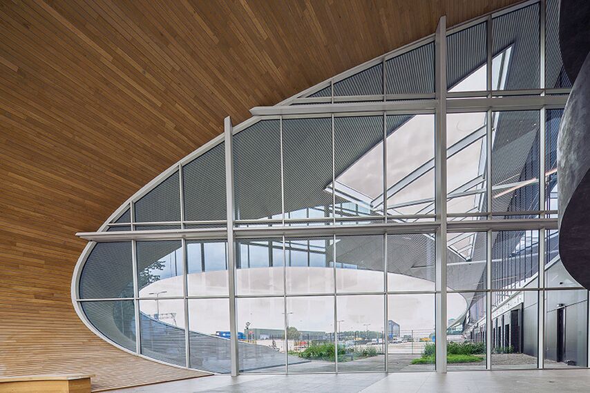 ConceptFolding 77 Klizni sistemi и ConceptWall 50 Fasade - DC New Logic III налази се у Tilburg, The Netherlands