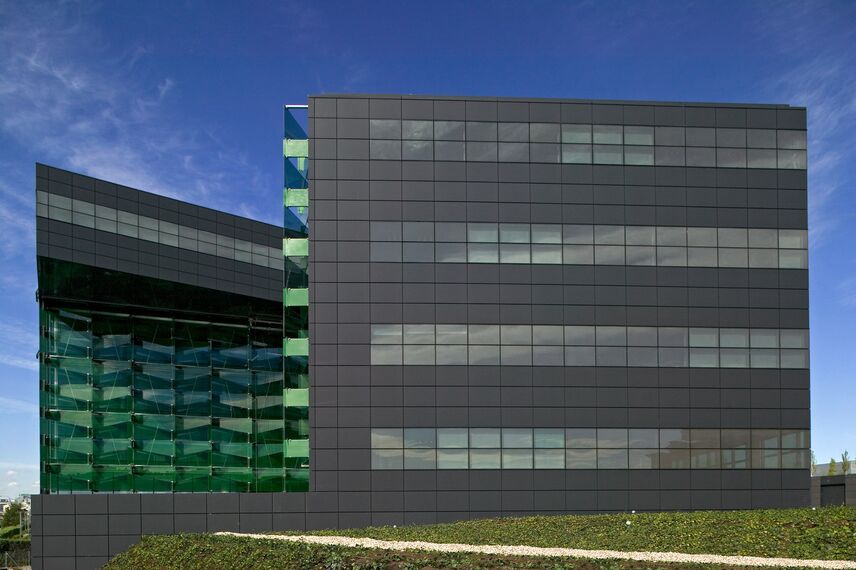 ConceptSystem 68 Prozori, ConceptSystem 68 Vrata, ConceptWall 50 Fasade и ConceptWall 86 Fasade - Office building Coca-Cola headquarters Spain налази се у Madrid, Spain