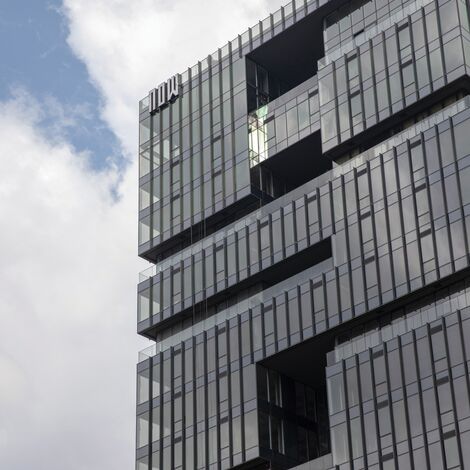ConceptWall 60 Fasade, HiFinity Klizni sistemi и ConceptSystem 68 Vrata - Апартмански комплекс Now Bomonti налази се у Istanbul, Turkey