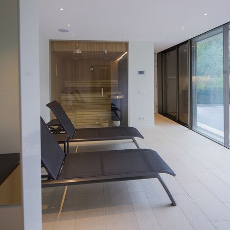BriseSoleil 40 Sistemi za zaštitu od sunca, HiFinity Klizni sistemi и CS 86-HI (c) Отказани системи - Swimming pool Poolhouse Bergen налази се у Bergen, The Netherlands