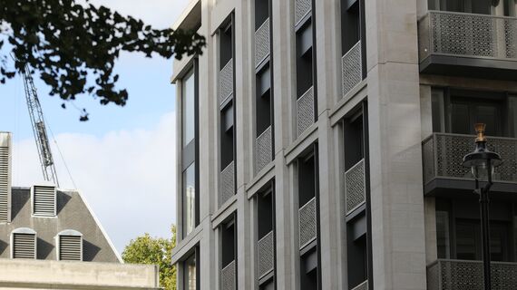 ConceptSystem 77 Vrata, ConceptPatio 130 Klizni sistemi, CS 86-HI (c) Отказани системи, CW 86 Standard Fasade и CW 86-EF Fasade - 190 The Strand налази се у London, United Kingdom