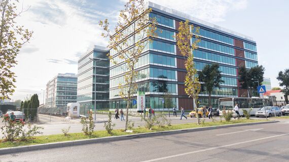 CS 86-HI (c) Отказани системи и CW 65-EF/HI Fasade - Business center Oregon Park налази се у Bucharest, Romania